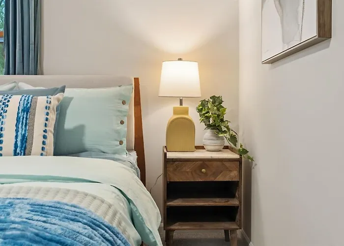 Cozy Spacious Retreat Games Groups Pets Allowed
