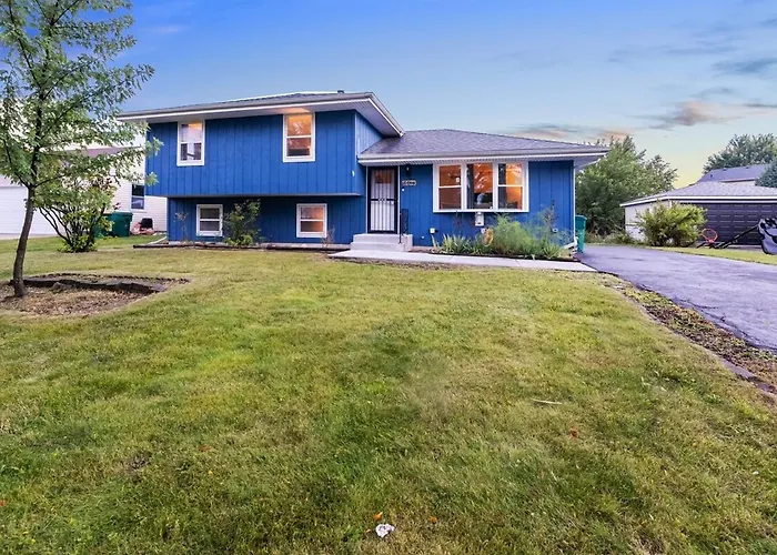 Cozy Spacious Retreat Games Groups Pets Allowed Holiday home Plainfield