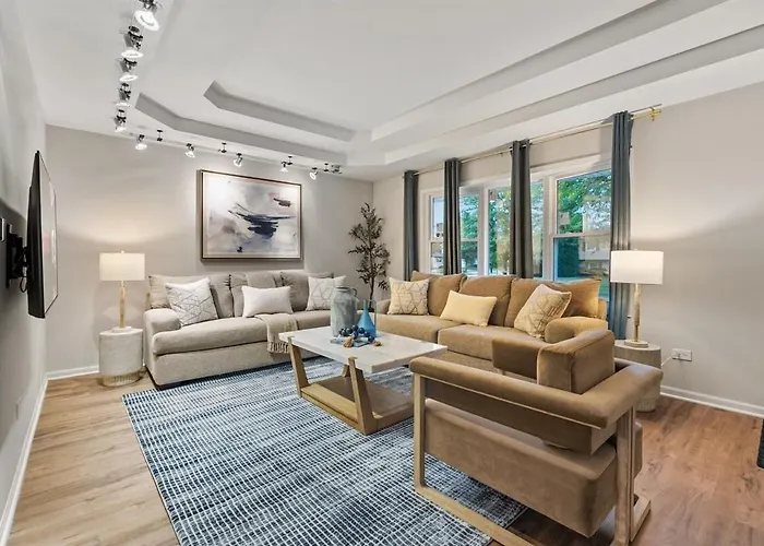Cozy Spacious Retreat Games Groups Pets Allowed *