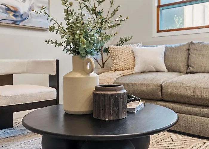 Cozy Spacious Retreat Games Groups Pets Allowed *